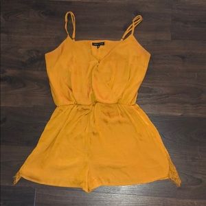 NWOT Kendall & Kylie Romper